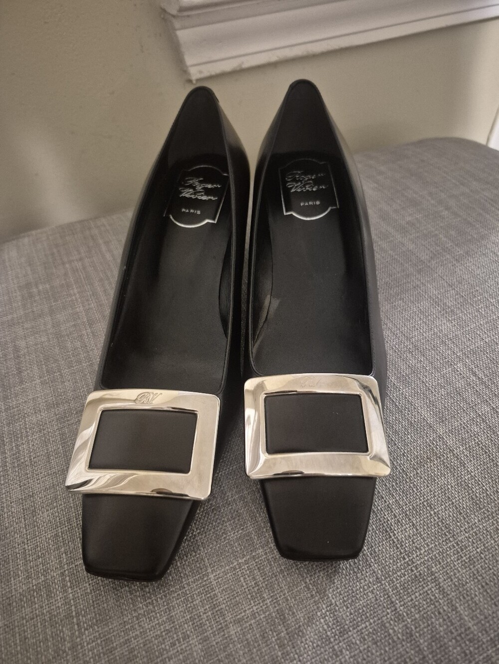 Roger Viver Black Leather "Belle" W/ Silver Buckle Sizec38.5/ US 8.5